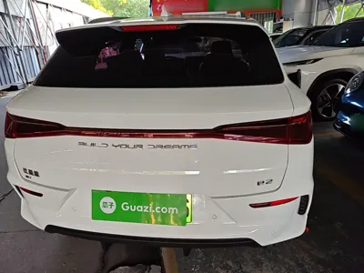 BYD e2