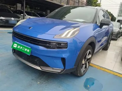 Lynk & Co 06