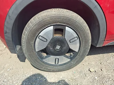 Baojun E300