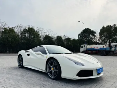 Ferrari 488