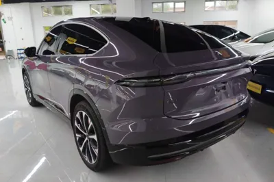Nio EC6