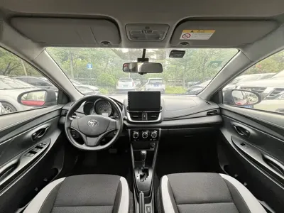 Toyota Yaris L