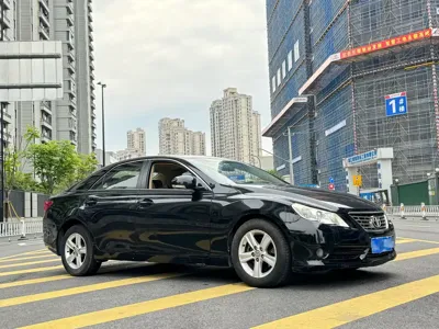 Toyota Reiz