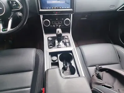 Jaguar XEL