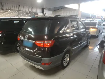 Dongfeng Fengon 370