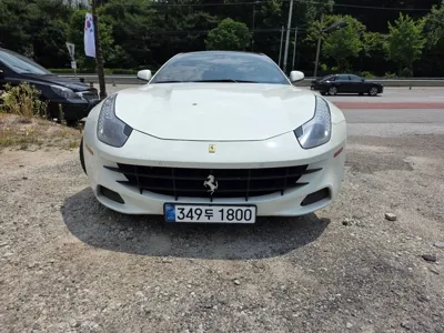 Ferrari FF
