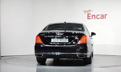 Genesis EQ900