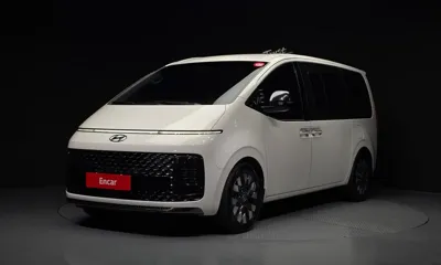 Hyundai Staria