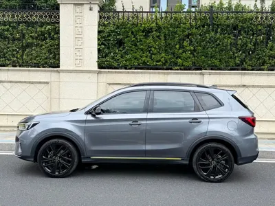 Roewe RX5