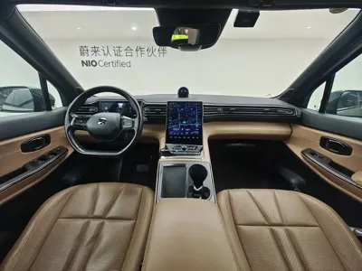 Nio ES8