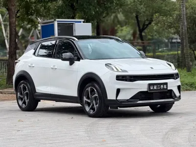 Lynk & Co 06