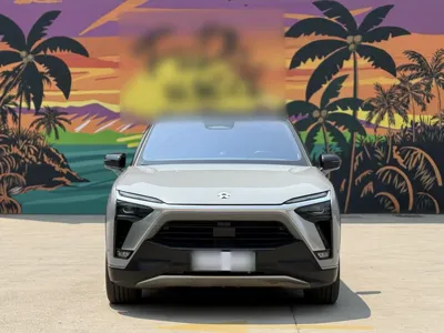Nio ES8