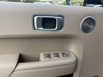 Li Auto Li L8