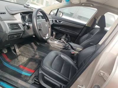 Geely Emgrand GS