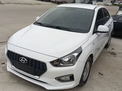 Hyundai Verna (older generation)