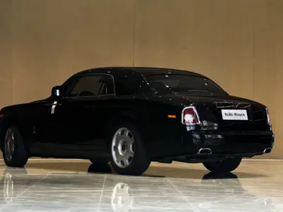 Rolls-Royce Phantom