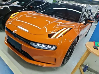 Zeekr 001