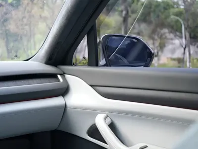 Nio ES8