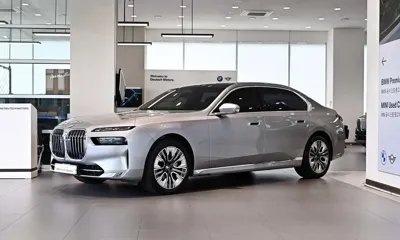 BMW 7-Series