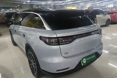 Leapmotor C11
