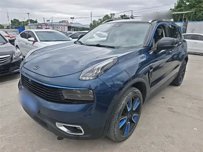 Lynk & Co 01