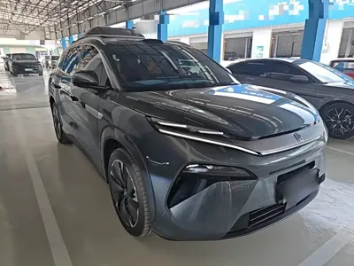 BYD 唐L