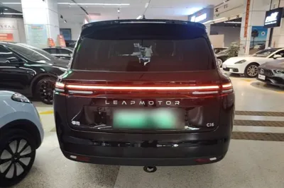 Leapmotor C16