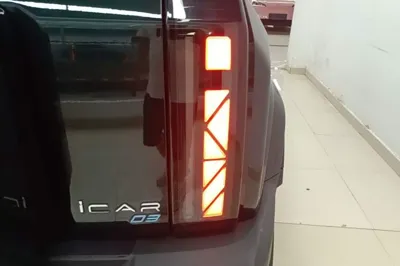 iCAR 03