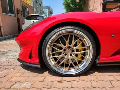 Ferrari 812