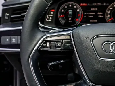 Audi A7L