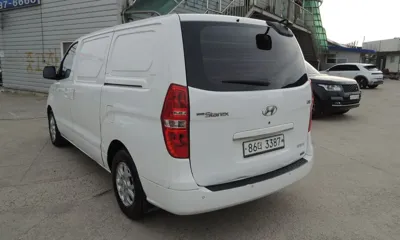 Hyundai Starex