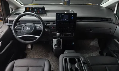 Hyundai Staria
