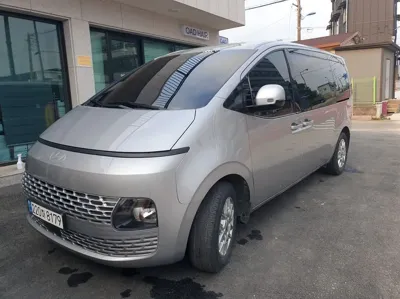 Hyundai Staria