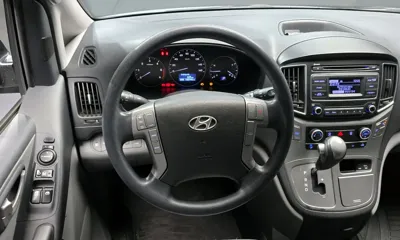 Hyundai Starex