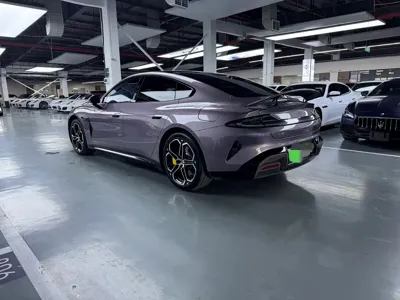 Xiaomi SU7