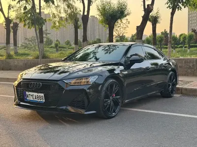 Audi A7L