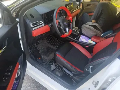 BYD e2