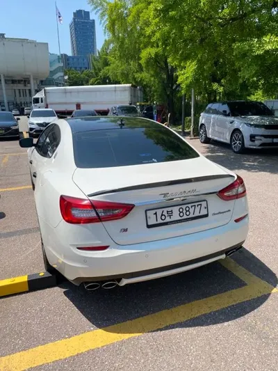 Maserati Quattroporte