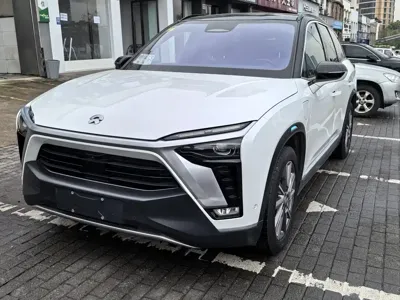 Nio ES8