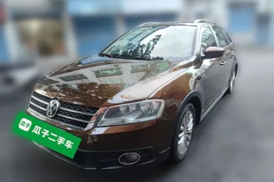 Volkswagen Cross Lavida