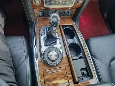 Infiniti QX80
