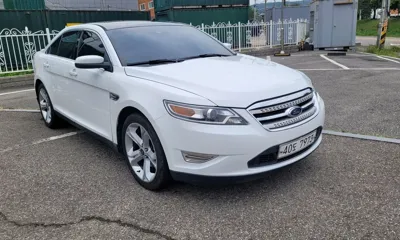 Ford Taurus