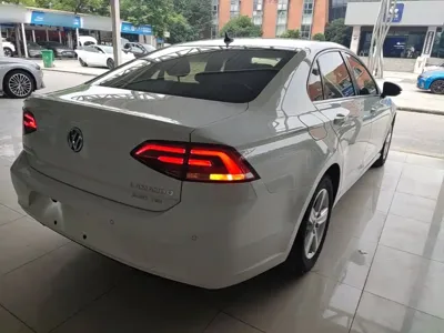 Volkswagen Lamando