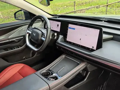 Xpeng P7