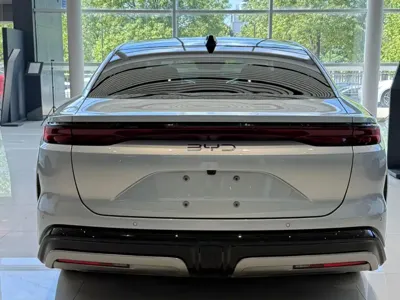 BYD 汉L