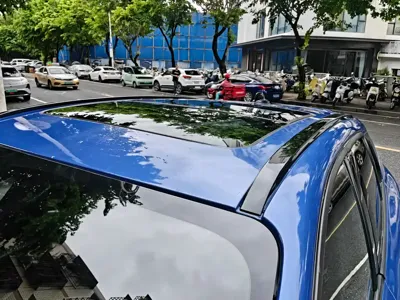 Lynk & Co 02