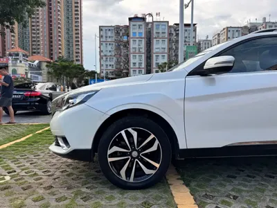 Venucia T90