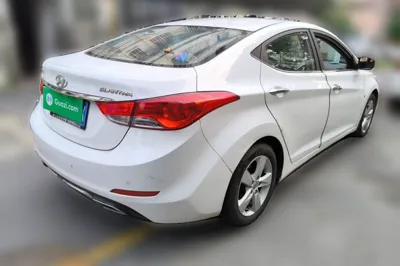 Hyundai Elantra (5th Generation