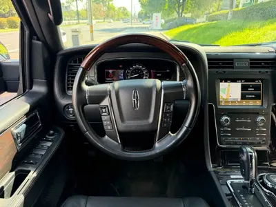 Lincoln Navigator