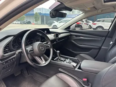Mazda 3 Axela